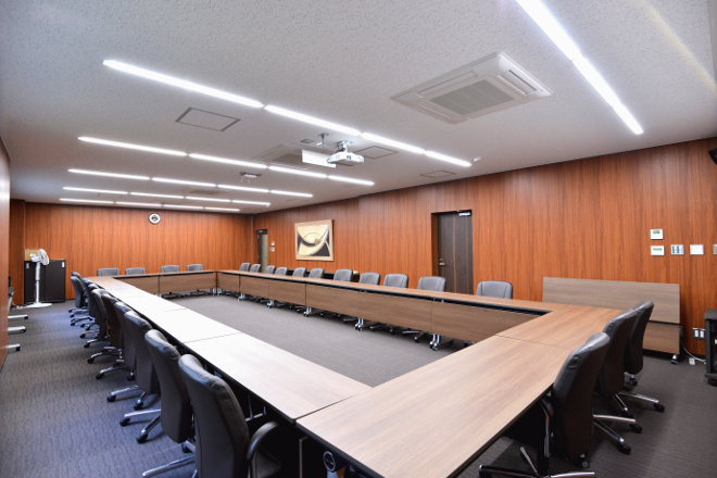 conference_room.jpg